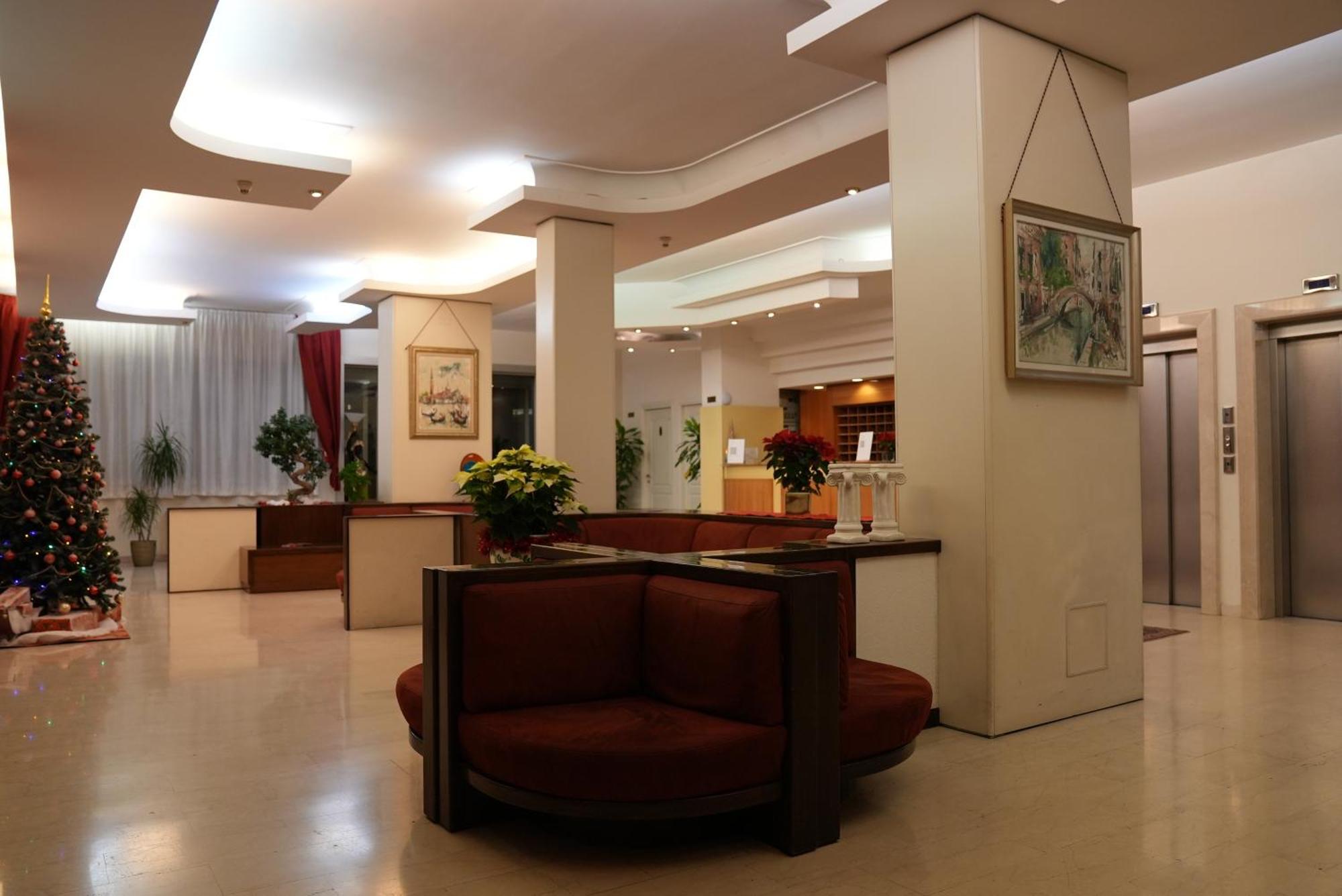 Hotel Albatros Mestre Exteriér fotografie