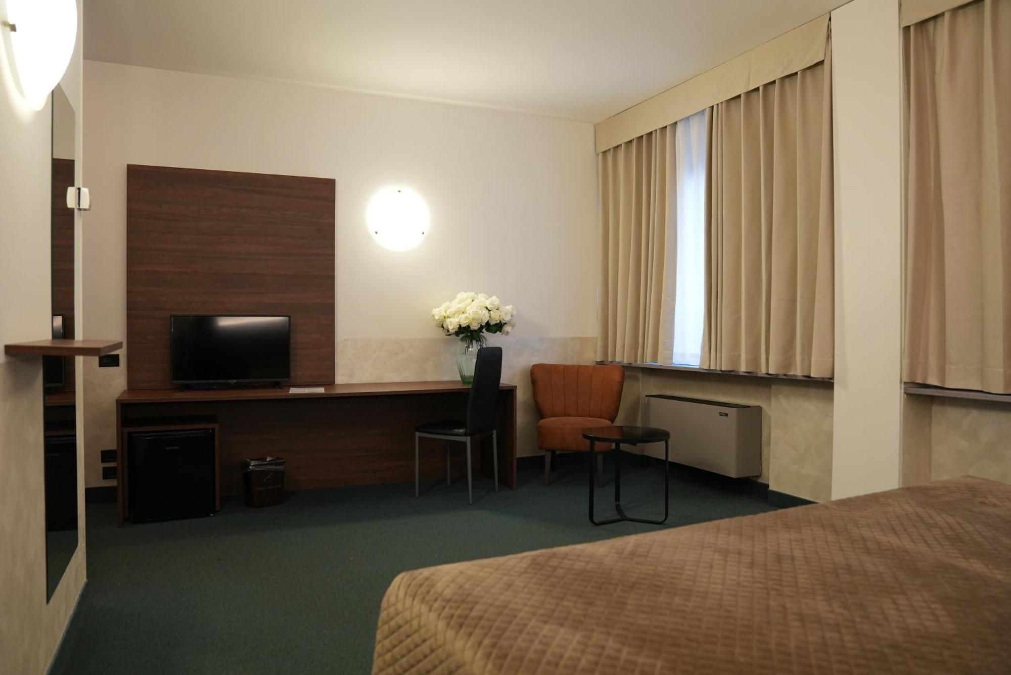 Hotel Albatros Mestre Exteriér fotografie